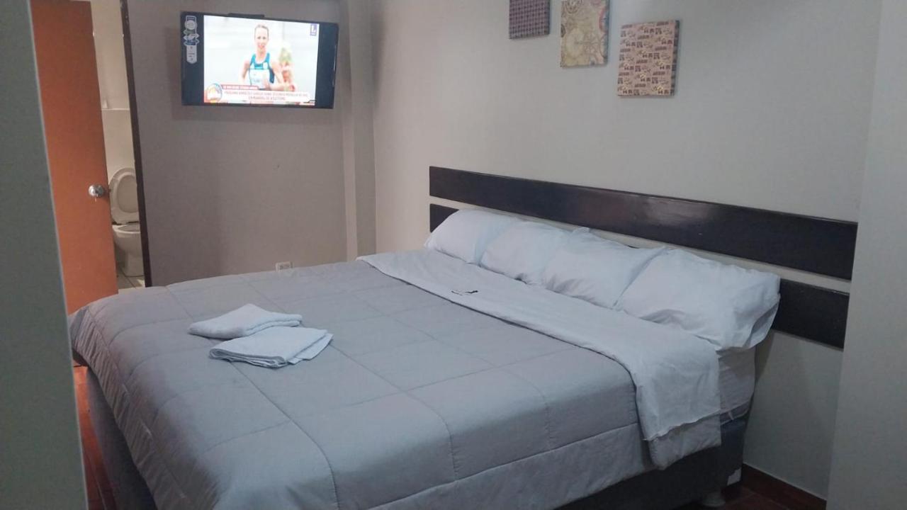 Hostel Thay83 Miraflores ลิมา ภายนอก รูปภาพ